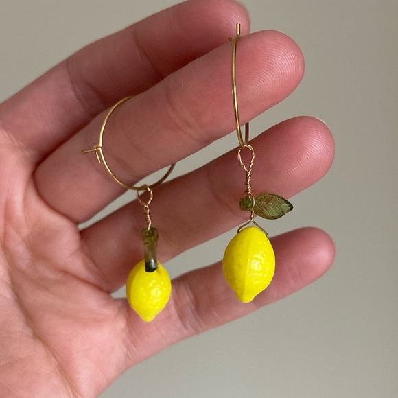 Handmade lemon hoop earrings - Picture 2 of 2